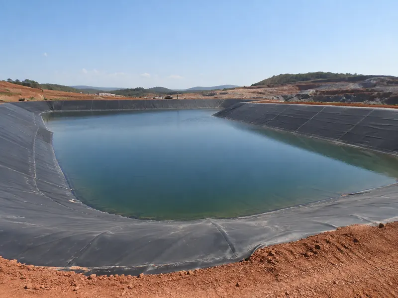 Geomembrana PEAD — Lagoas e Reservatórios de Processo